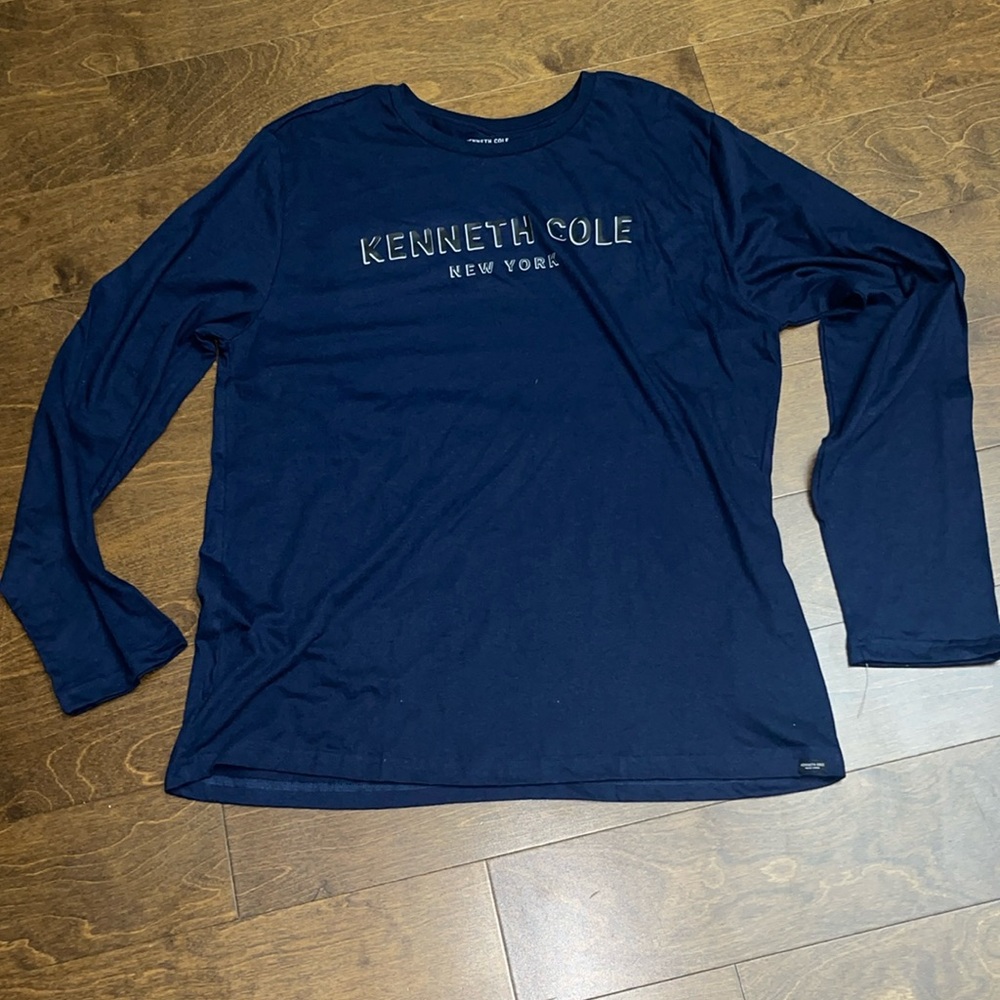 Kenneth Cole t-shirt